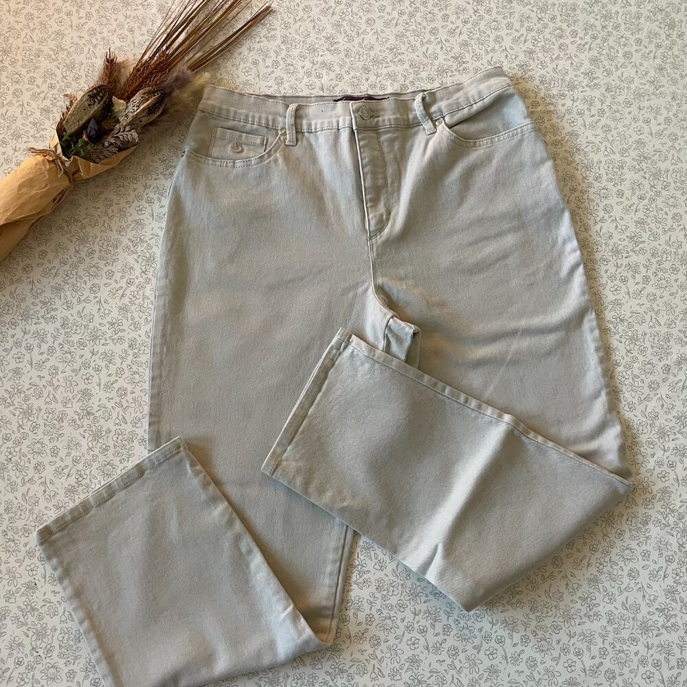 Gloria Vanderbilt Light Gray Amanda Jeans Size 14